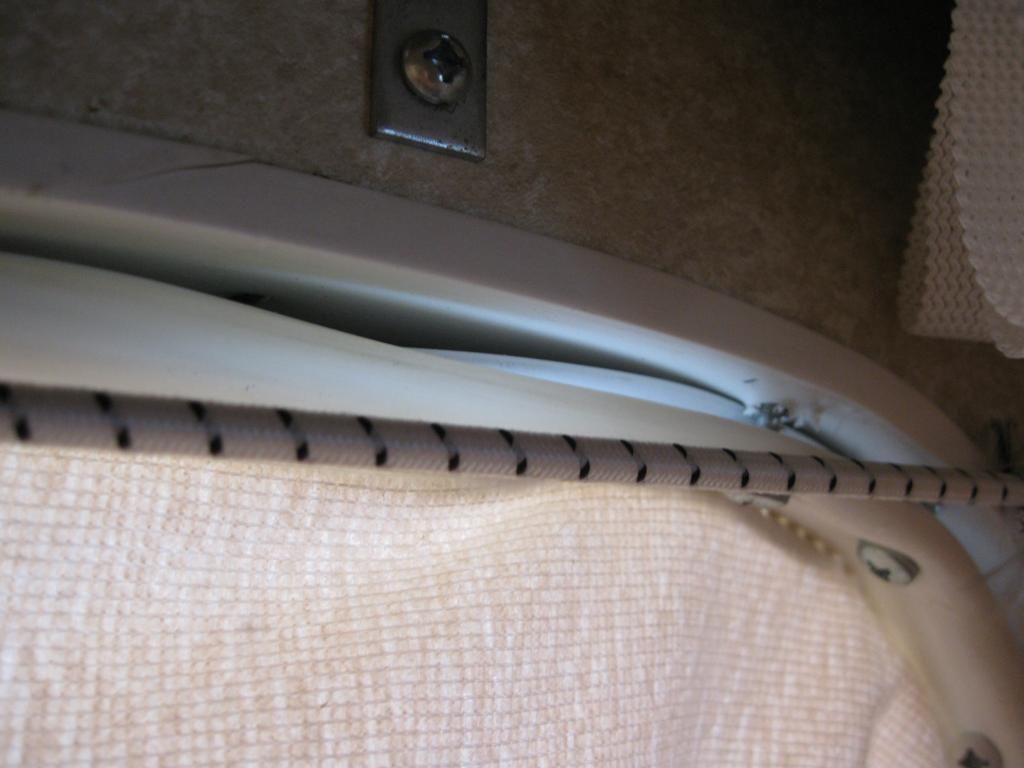 Open Roads Forum bunk seal strip pulling away in our "new" used hybrid